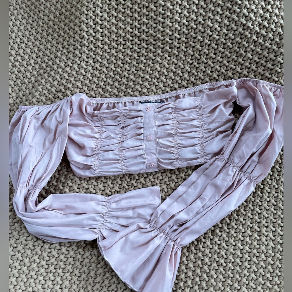 Cropped long sleeve pink shirt